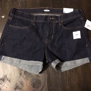 3.5” old navy shorts